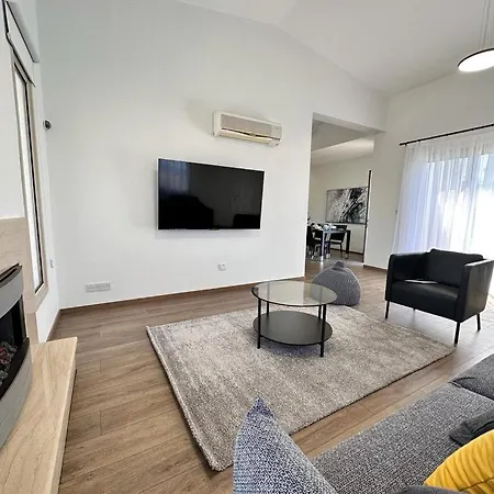 New Heaven In Sea Caves Villa *