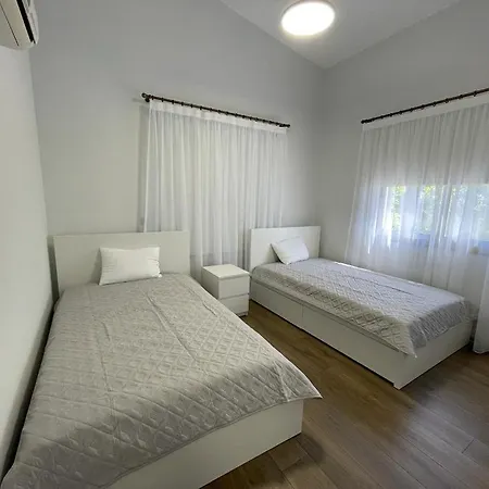 Villa New Heaven In Sea Caves