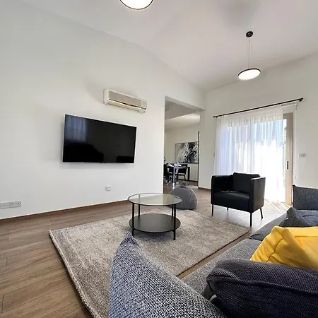 New Heaven In Sea Caves * Peyia