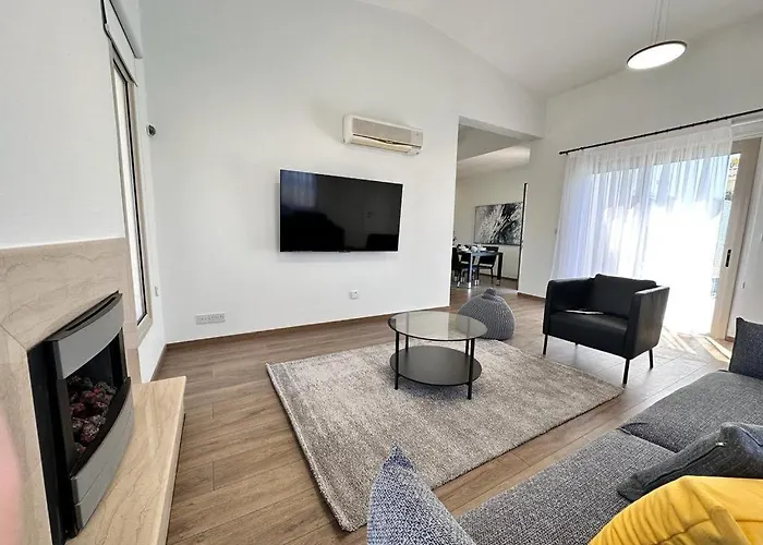 New Heaven In Sea Caves Villa *